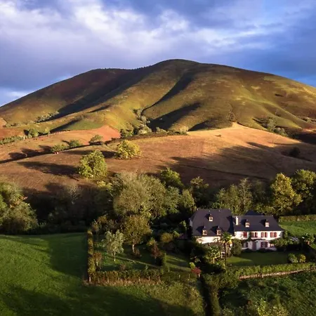 D'hotes Maison Paillet * مونتوري