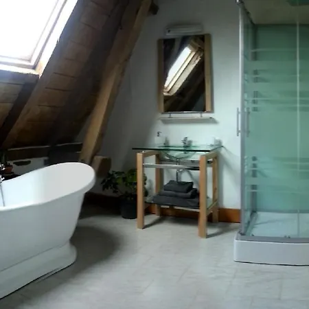 D'hotes Maison Paillet * مونتوري